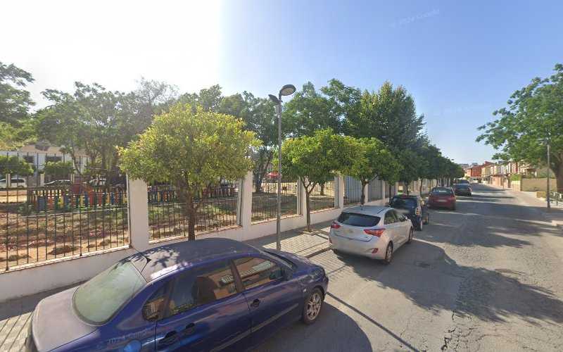 Fotografia tomada fuera de Carpintería Talavera - Carpintería en Gelves, Sevilla