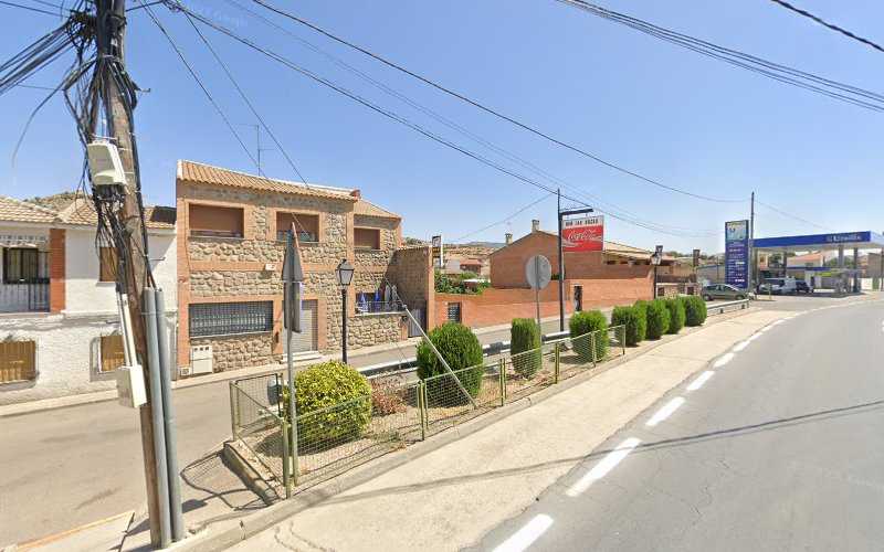 Fotografia tomada fuera de Hermanos Cid S L - Tienda de materiales para la construcción en Las Ventas Con Peña Aguilera, Toledo