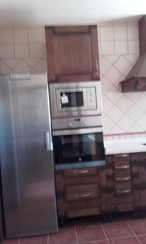 Fotografia tomada fuera de Carpintería Ebanistería Santos - Tienda de armarios en San Bartolomé de las Abiertas, Toledo