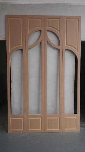 Fotografia tomada fuera de Maderas Nofer, S.L. - Almacén en Valle de Trápaga-Trapagaran, Vizcaya