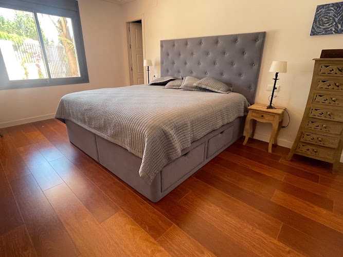 Fotografia tomada fuera de Ebanisteria AJCarpinteros SL - Carpintería en Mijas, Málaga