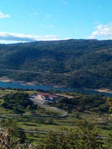 Fotografia tomada fuera de Hijos de Victoriano Peralejo C.B - Aserradero en Hervás, Cáceres