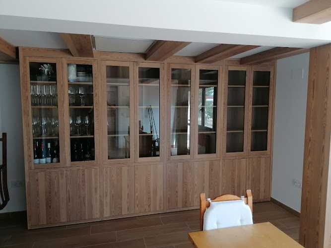 Fotografia tomada fuera de CARPINTERÍA ARIAS CB - Carpintería en Cáceres, Cáceres