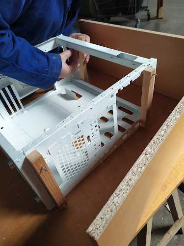 Fotografia tomada fuera de Fusteria Jordi Martí - Carpintero en Sant Sadurní d'Anoia, Barcelona