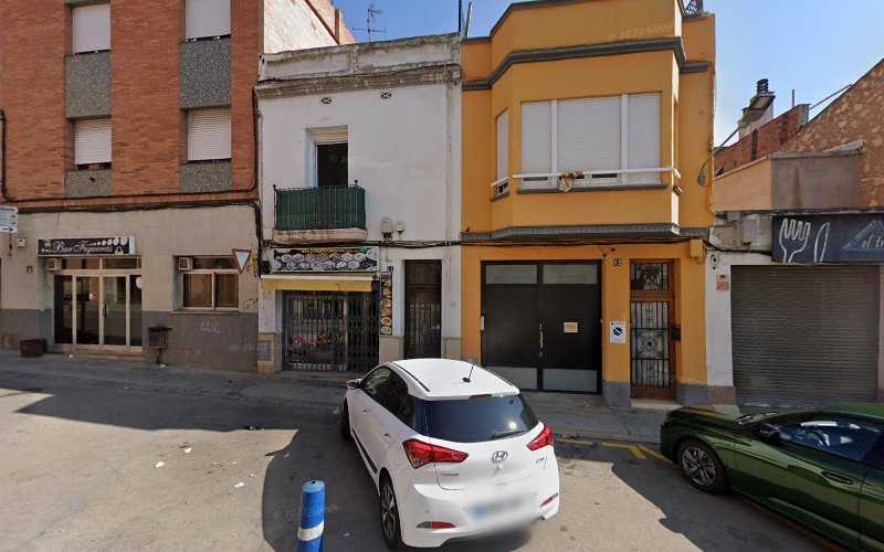 Fotografia tomada fuera de FUSTGAMU S.L - Carpintería en Sant Sadurní d'Anoia, Barcelona