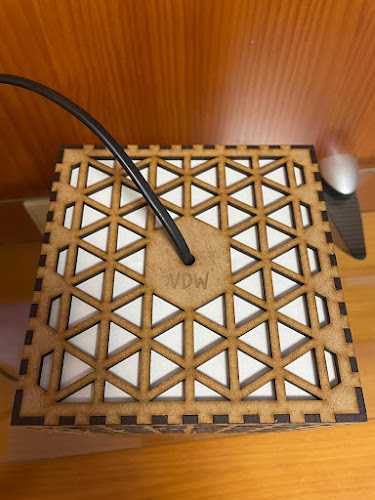 Fotografia tomada fuera de Va de wood - Establecimiento de venta de madera en Els Hostalets de Pierola, Barcelona