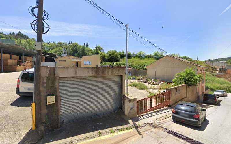 Fotografia tomada fuera de Packaging Solà, S.L.U. - Fuster en Sant Hilari Sacalm, Girona