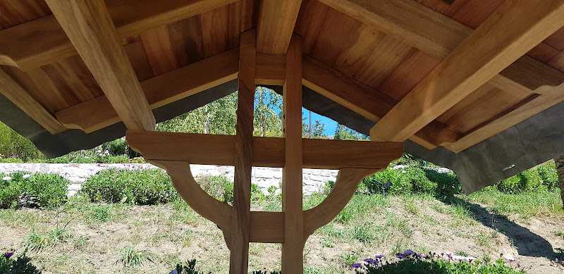 Fotografia tomada fuera de Nacho Carpintería - Tienda de armarios en Cangas de Onís, Asturias