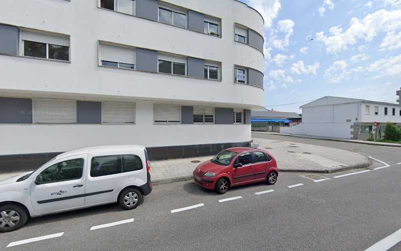 Fotografia tomada fuera de Carpintería Raíz y Betas - Carpintería en Salvaterra de Miño, Pontevedra