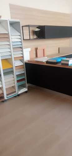 Fotografia tomada fuera de Fusteria Badia - Carpintería en Monte Alcedo, Valencia