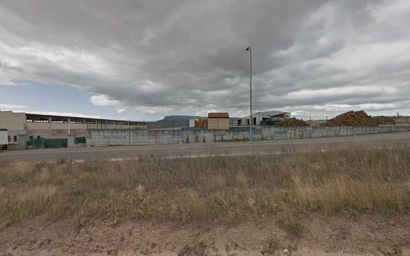 Fotografia tomada fuera de Maderas San Isidro, S.A. - Aserradero en Salas de Los Infantes, Burgos