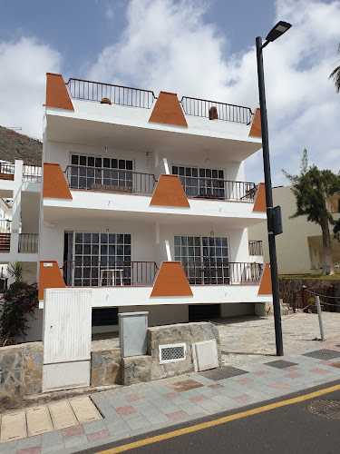 Fotografia tomada fuera de Reformas Sebastian - Reformas en Puerto de Santiago, Santa Cruz de Tenerife