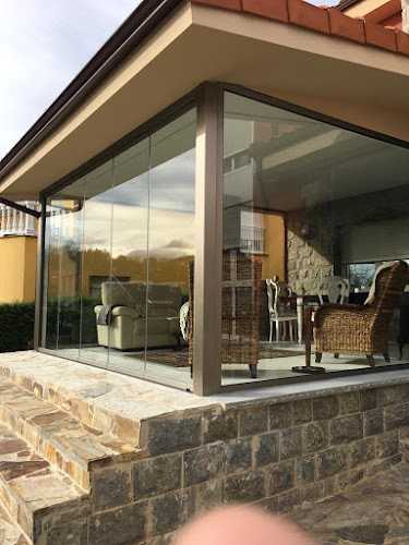 Fotografia tomada fuera de Carpintería Metálica Asturnarcea - Carpintería metálica y de aluminio en Viella, Asturias