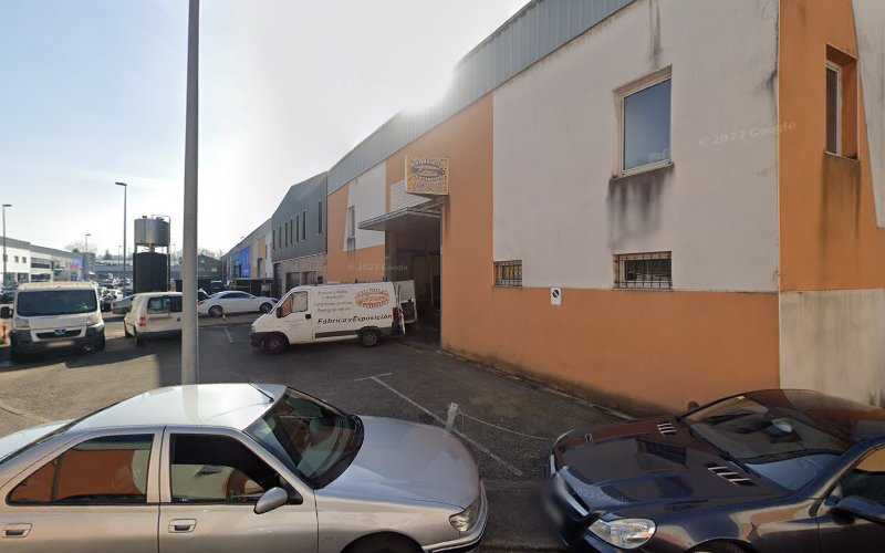 Fotografia tomada fuera de Carpintería López Ebanistería - Carpintero en Siero, Asturias