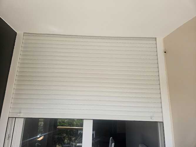 Fotografia tomada fuera de Arreglo de persianas zaragoza - Instalación de persianas en Zaragoza, Zaragoza