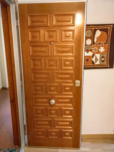 Fotografia tomada fuera de Carpintería y Ferretería Mariano Galán - Carpintería en Guadarrama, Madrid