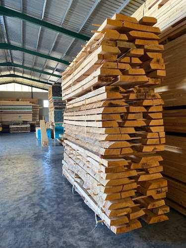 Fotografia tomada fuera de Maderas Abengibre S L - Empresa maderera en Abengibre, Albacete