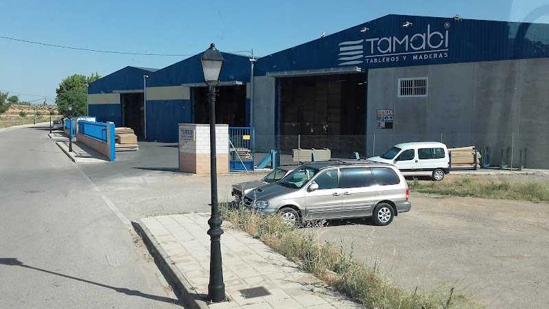 Fotografia tomada fuera de Tableros Tamabí S.L. - Establecimiento de venta de madera en Abengibre, Albacete