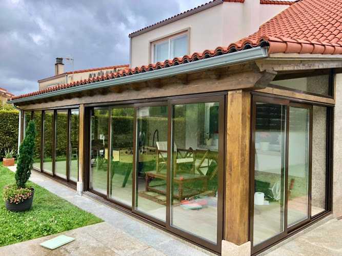 Fotografia tomada fuera de ALBANA Aluminios - Carpintería metálica y de aluminio en Sobrado do Bispo, Orense