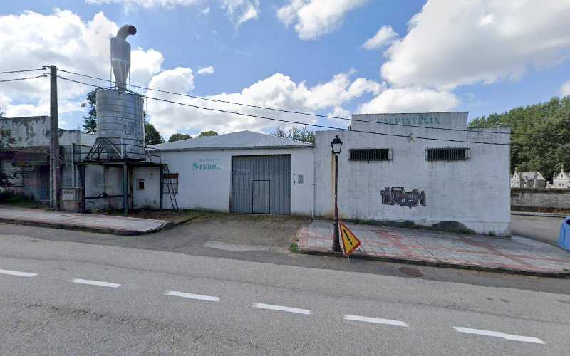Fotografia tomada fuera de Carpintería Sindo S L - Tienda de armarios en Vilardevós, Orense