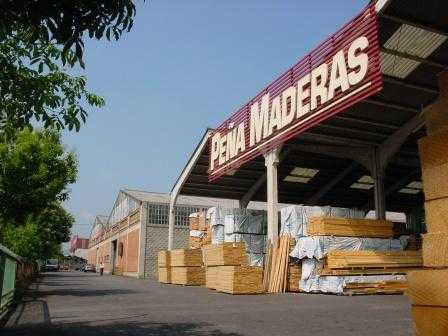 Fotografia tomada fuera de Peña Maderas - Establecimiento de venta de madera en Pol. Ind. de Asipo, Asturias