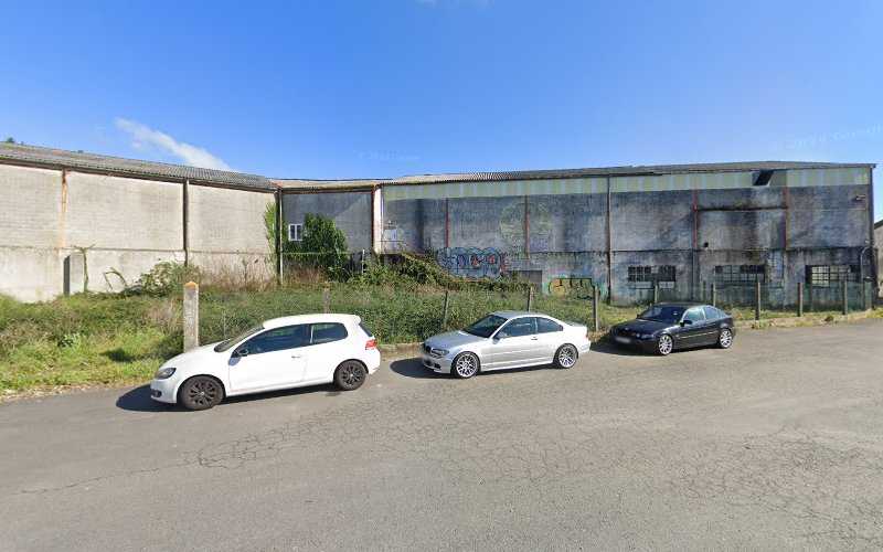 Fotografia tomada fuera de Metalcambre - Carpintería metálica y de aluminio en Cambre, A Coruña