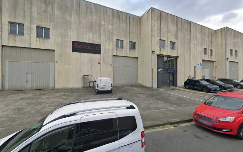 Fotografia tomada fuera de Carpinteria Metálica ARTEK S.L. - Carpintería metálica y de aluminio en Iurreta, Vizcaya