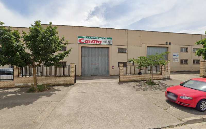 Fotografia tomada fuera de Aluminios Carma - Carpintería metálica y de aluminio en Huesca, Huesca