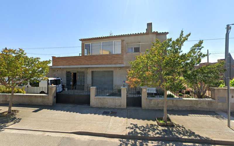 Fotografia tomada fuera de Thomas Horst Wunderlich - Carpintería metálica y de aluminio en Navata, Girona