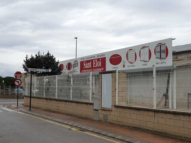 Fotografia tomada fuera de Puertas Sant Eloi - Metal·listeria en Vulpellac, Girona