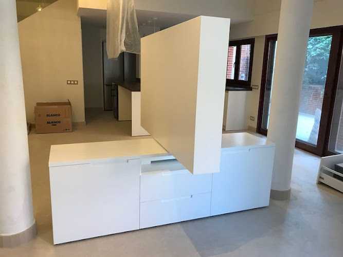 Fotografia tomada fuera de Villalba Industrial Carpintería De Madera S L - Carpintería en Collado Villalba, Madrid