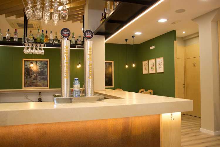 Fotografia tomada fuera de Carpinteria JDJ A.M.C. Carpinteros y Ebanistas s.l - Carpinteiro en Seivane, Lugo