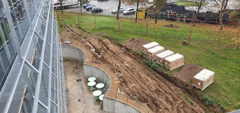 Fotografia tomada fuera de Manufacturas Metálicas Bobes - Carpintería metálica y de aluminio en Siero, Asturias