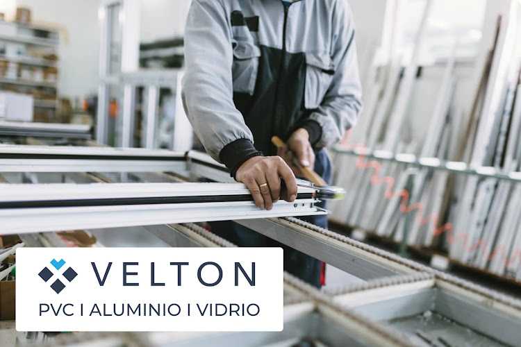 Fotografia tomada fuera de Carpintería de PVC y Aluminio - Velton | Fábrica - Proveedor de ventanas en La Bisbal d'Empordà, Girona