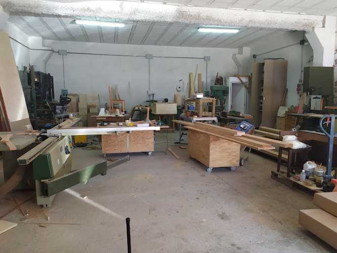 Fotografia tomada fuera de Tell Fusta - Treballador de la fusta en Vulpellac, Girona