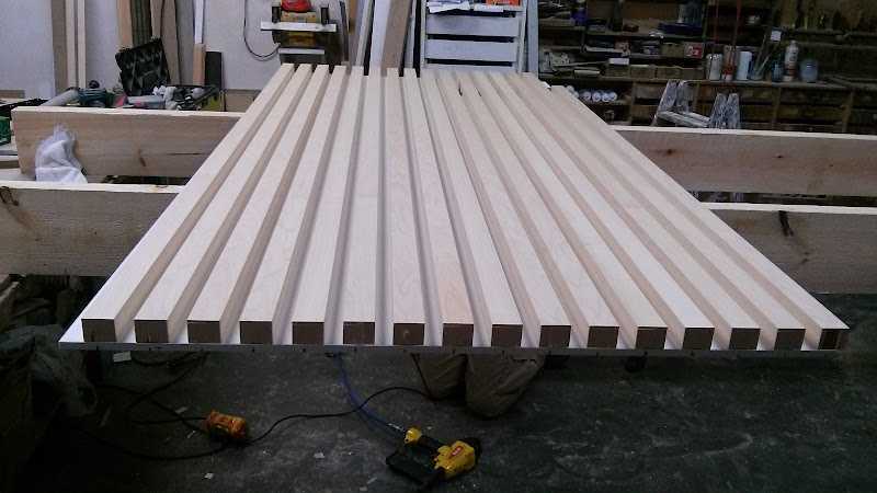 Fotografia tomada fuera de Fusteria Vila - Botiga d'armaris en Roses, Girona