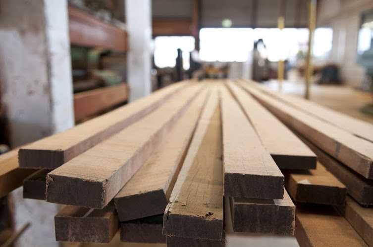 Fotografia tomada fuera de Fusteria Steven - Carpintería en Lloret de Mar, Girona