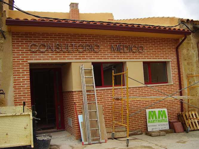 Fotografia tomada fuera de TALLERES HELIO (Heliodoro Lozano Rodríguez) - Carpintería metálica y de aluminio en Sanzoles, Zamora