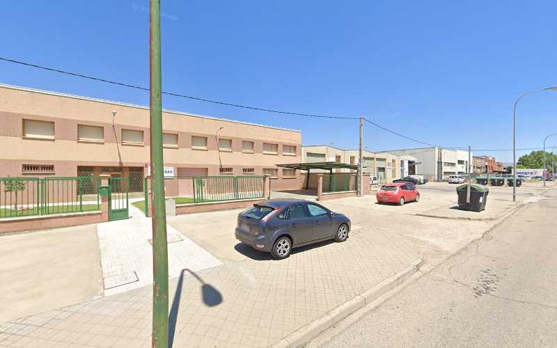 Fotografia tomada fuera de Estucherías del Duero - Asociación u organización en Aranda de Duero, Burgos