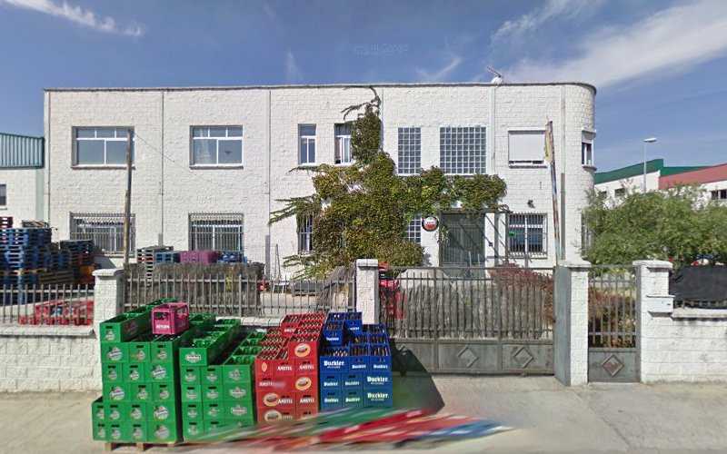 Fotografia tomada fuera de Contrachapados Deco-Styl - Carpintería en Sotillo de la Adrada, Ávila