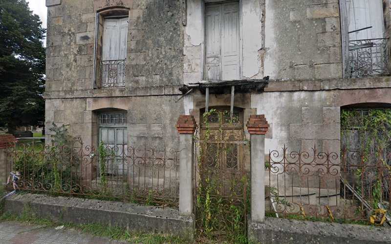 Fotografia tomada fuera de Carpintería Carcavillo - Tienda de armarios en Santa María de Cayón, Cantabria