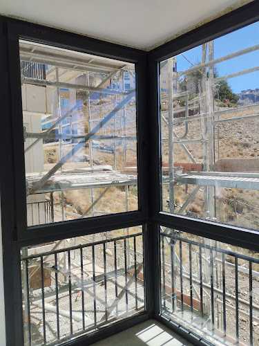 Fotografia tomada fuera de Carpintería Metálica Leon Derderyan - Carpintería metálica y de aluminio en Almería, Almería