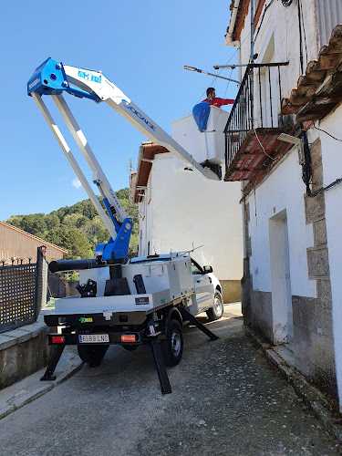Fotografia tomada fuera de MULTISERVICIOS DIAZ - Reformas en Santa Cruz del Valle, Ávila
