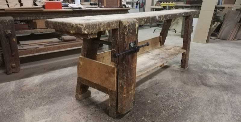 Fotografia tomada fuera de Fusteria Bardolet S L - Establecimiento de venta de madera en Torelló, Barcelona