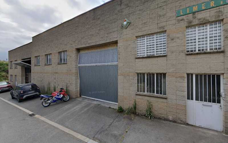 Fotografia tomada fuera de Limer Tornejats S.L - Empresa maderera en Sant Pere de Torelló, Barcelona