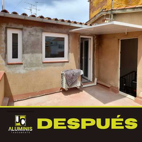 Fotografia tomada fuera de Jc Aluminis - Carpintería metálica y de aluminio en El Figuerar, Girona