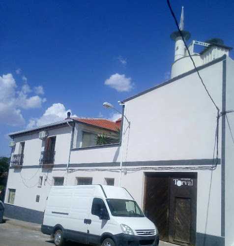 Fotografia tomada fuera de TORVAL CARPINTERIA SL - Carpintero en San Carlos del Valle, Ciudad Real
