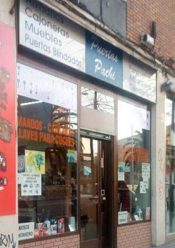 Fotografia tomada fuera de Pachi - Tienda de armarios en Madrid, Madrid