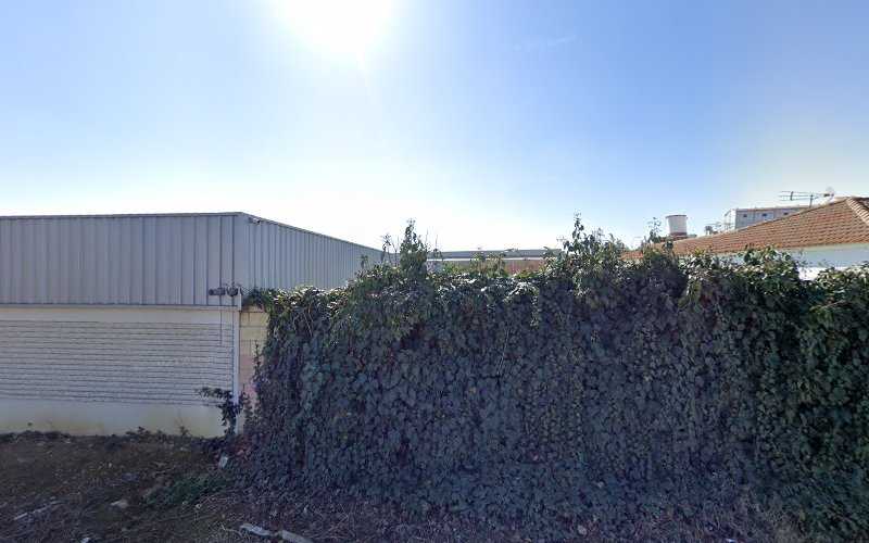 Fotografia tomada fuera de Jose Manuel Caballero - Carpenter en Puebla de la Calzada, Badajoz