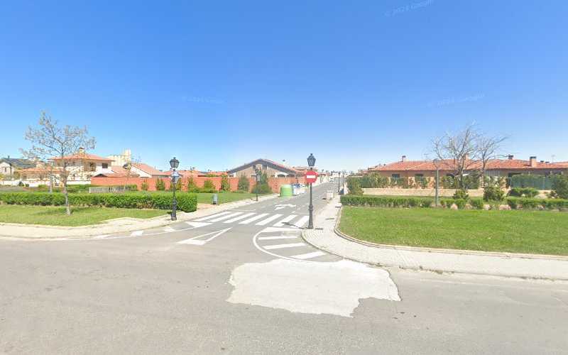 Fotografia tomada fuera de Alumimar - Carpintería metálica y de aluminio en Peñaranda de Bracamonte, Salamanca